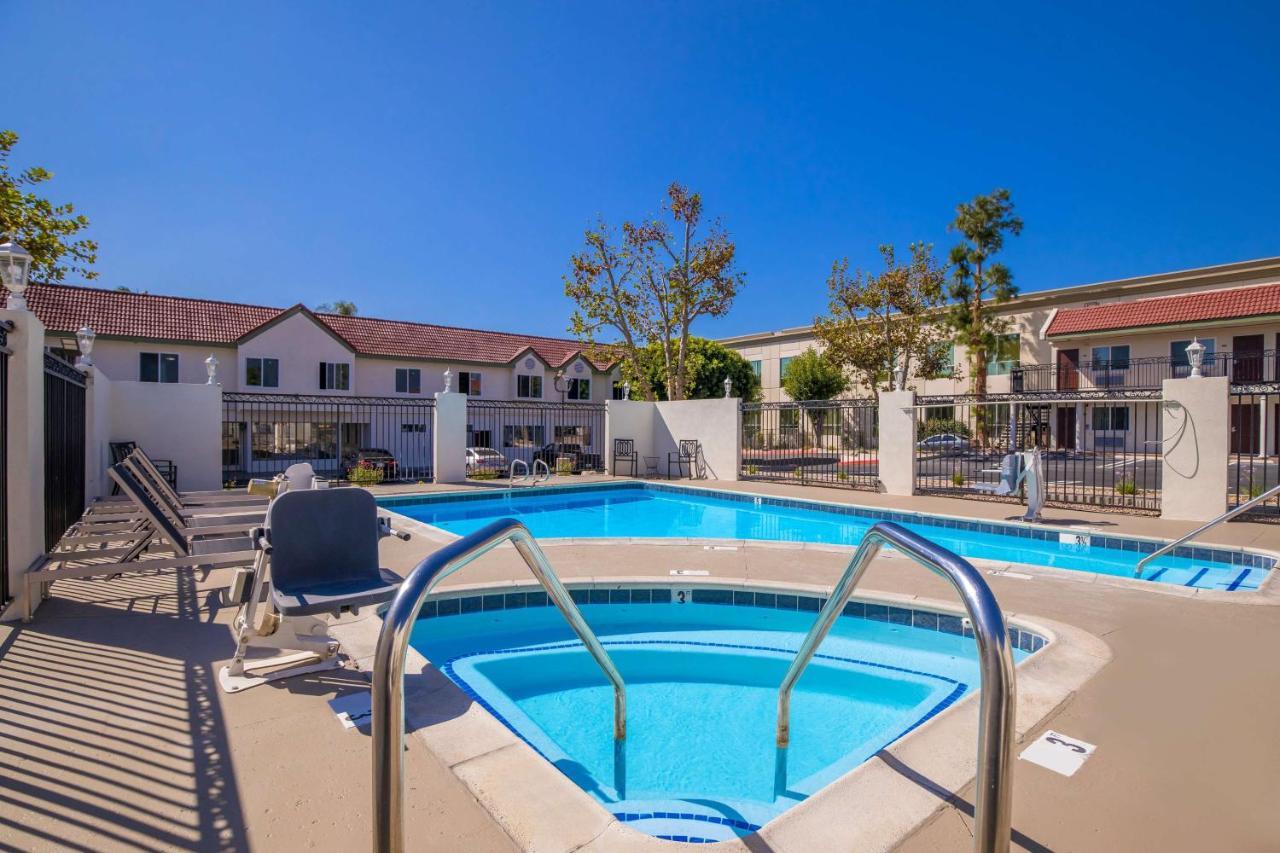 Hotel Surestay By Western - Ontario North